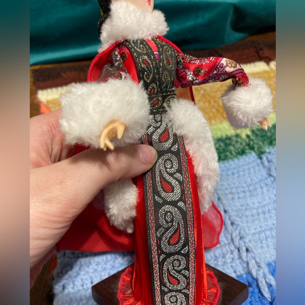 Vintage Chinese Souvenir Fabric Doll Figure - Hand Damage - Picture 11 of 16